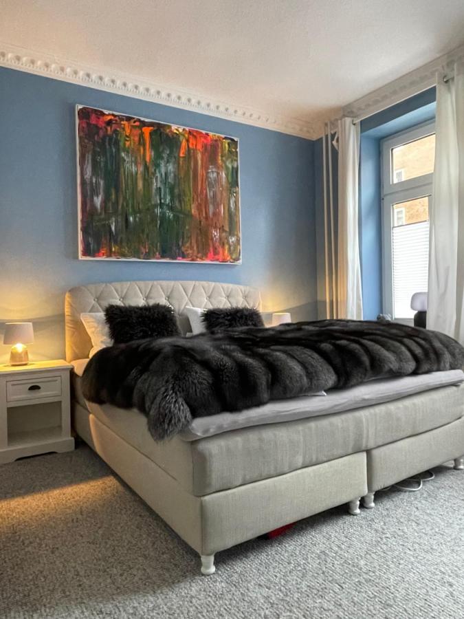 Ferienwohnung Luxus Altbaucharme In Zentraler Lage Kiel Exterior foto