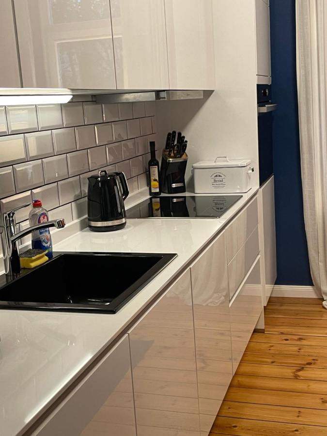 Ferienwohnung Luxus Altbaucharme In Zentraler Lage Kiel Exterior foto