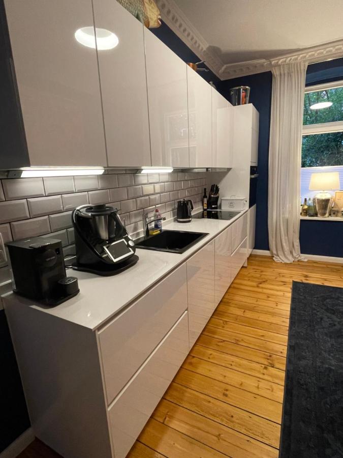 Ferienwohnung Luxus Altbaucharme In Zentraler Lage Kiel Exterior foto