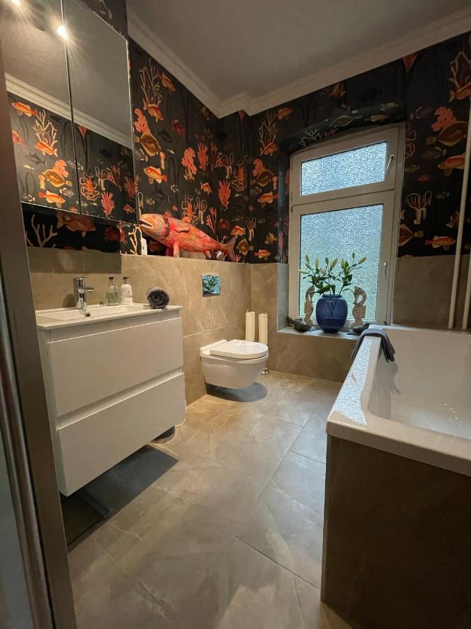 Ferienwohnung Luxus Altbaucharme In Zentraler Lage Kiel Exterior foto